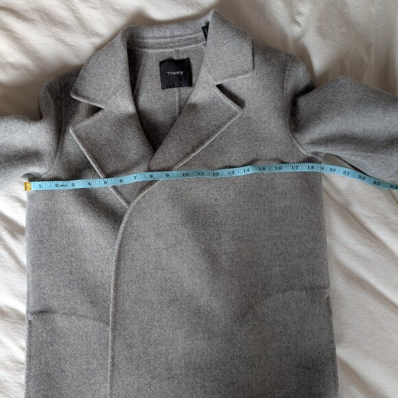 Theory Open Front Coat in Double-Face Wool-Cashmere - Size Small - Picture 7 of 10